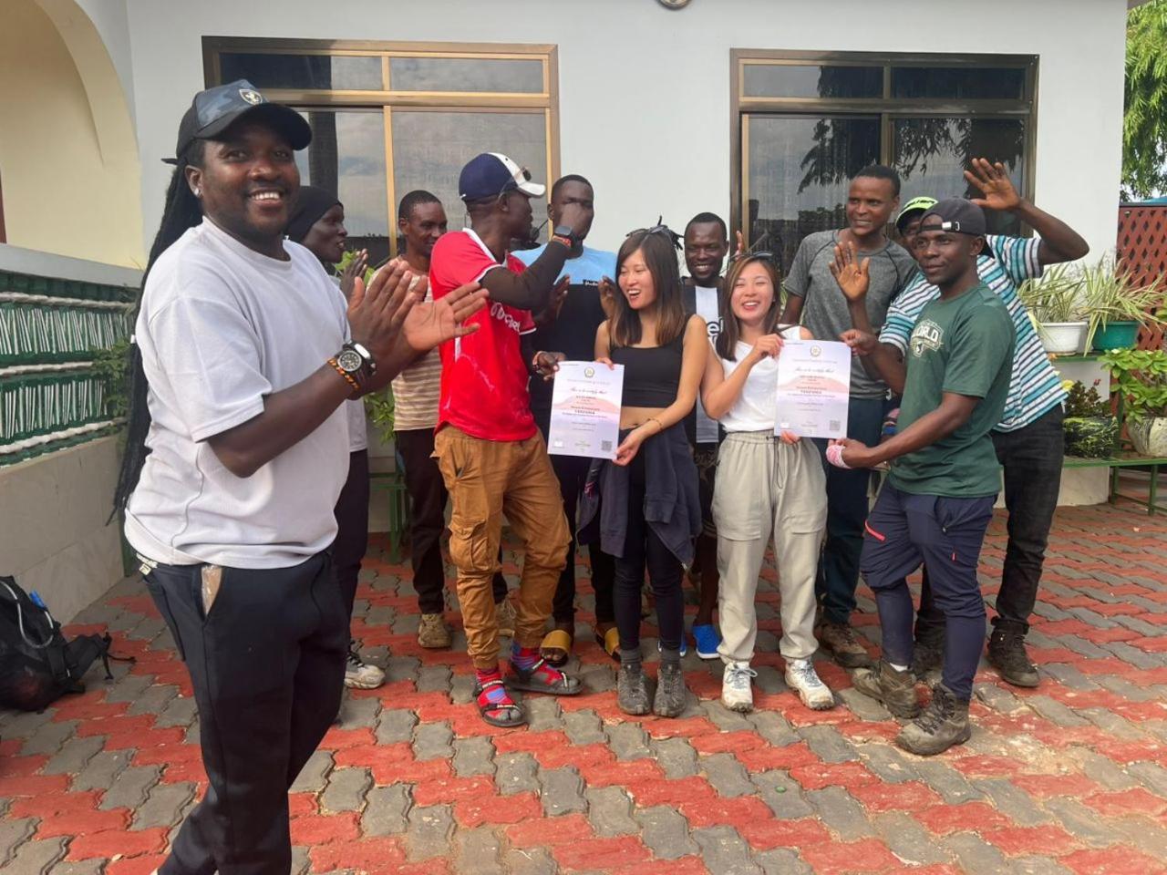 Kilimanjaro Trekcity Hostel Moshi Luaran gambar