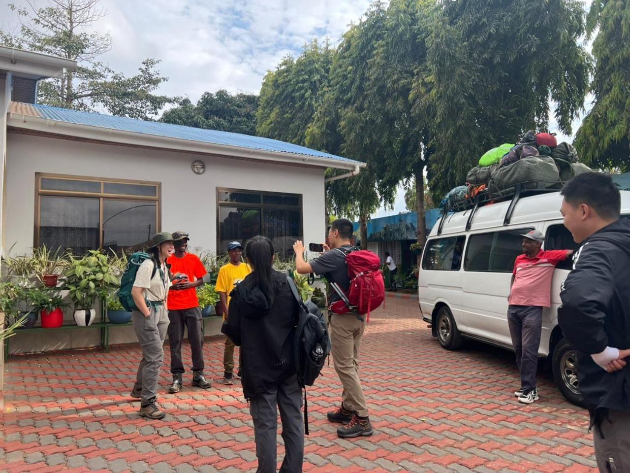 Kilimanjaro Trekcity Hostel Moshi Luaran gambar